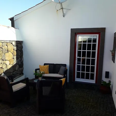 Semesterbostad Casa Cales Angra do Heroísmo