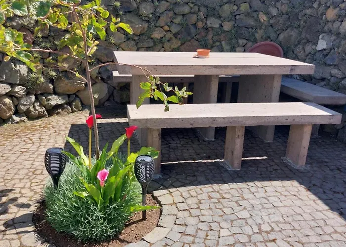 Semesterbostad Casa Cales Angra do Heroísmo